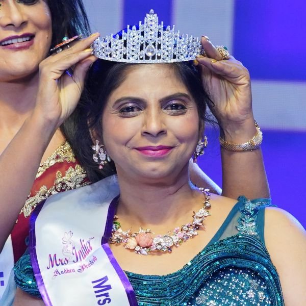 8. Dr Aparna